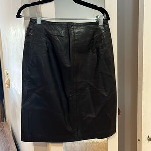 Vintage Ann Taylor black leather mini skirt size 6